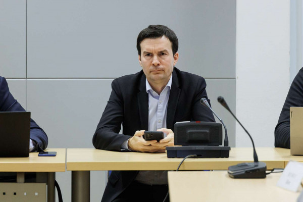 Urbaniji svetniki RTV Slovenija preprečili odgovoriti na očitke pred razrešitvijo